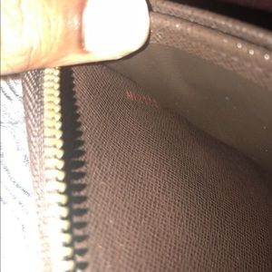 AUTHENTIC Louis Vuitton wallet